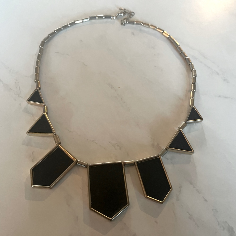EUC Women’s House of Harlow Black and Gold Statement Necklace